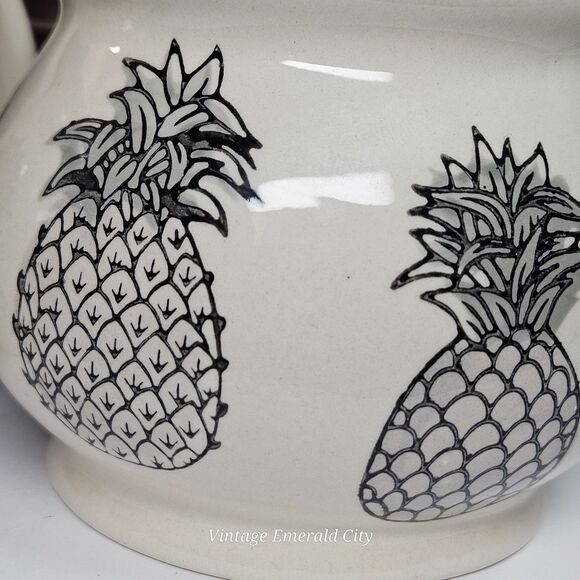 Vtg Signature Housewares Black Pineapples & White Lidded Sugar Bowl Dish Set / 2 - Picture 9 of 12